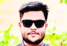 নিয়ন্ত্রণ হারিয়ে গাছের সঙ্গে ধাক্কা, বাইক আরোহী যুবকের মৃত্যু