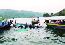 রাঙামাটির সুবলং চ্যানেলে পর্যটকবাহী বোট ডুবি