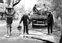 কাপ্তাই সড়কে খানাখন্দ মেরামত শুরু