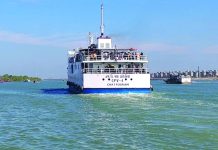 ১২০০ পর্যটক নিয়ে সেন্টমার্টিন গেল তিন জাহাজ