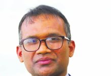 খ্যাতিমান মেডিসিন বিশেষজ্ঞ ডা. জাকির ও তাঁর চিকিৎসাসেবা