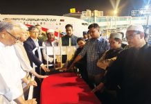 কফিনবন্দি হয়ে এলেন হাদি