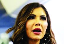 যুক্তরাষ্ট্রে ভ্রমণ নিষেধাজ্ঞার তালিকায় যুক্ত হতে যাচ্ছে ৩০টির বেশি দেশ