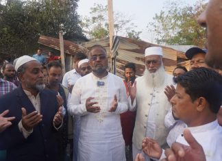 রাঙ্গুনিয়ার অগ্নিকাণ্ডের ঘটনাস্থল পরিদর্শনে দাঁড়িপাল্লার প্রার্থী ডাঃ এটিএম রেজাউল করিম