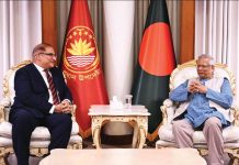 প্রধান উপদেষ্টার সঙ্গে পাকিস্তান হাইকমিশনারের সাক্ষাৎ