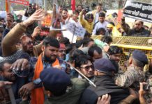 ভারতে বাংলাদেশের তিন মিশনের বাইরে বিক্ষোভ