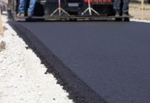 বিটুমিন সংকট, জোড়াতালি দিয়ে চলছে সড়ক সংস্কার কাজ