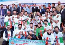 ফুটবলে শিরোপা জিতলো মিনিবার ওয়ারিয়র্স