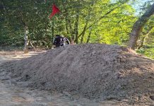 ফটিকছড়িতে অবৈধভাবে বালু উত্তোলন ও মাটি কাটার বিরুদ্ধে অভিযান