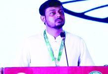 আমাদের লন্ডন থেকে অনলাইনে ভয় দেখায় : নাসীরুদ্দীন পাটওয়ারী