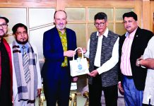 চবি উপাচার্যের সঙ্গে যুক্তরাজ্যের প্রফেসর মার্ক ভিনের সাক্ষাৎ