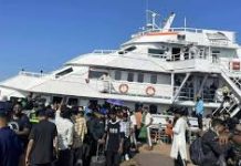 সেন্টমার্টিনের টিকিট জালিয়াতি ঠেকাতে হার্ডলাইনে প্রশাসন