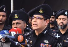 জঙ্গল সলিমপুরে আতংক, বন্ধ ছিল অধিকাংশ দোকান