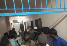 শিকলবাহা মা ও শিশু হাসপাতালে হট্টগোল