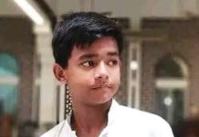 মিছিলের ভিডিও ধারণ করার সময় কিশোরের মৃত্যু