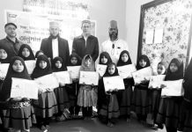 কর্ণফুলীর ফাতিমা (র.) মহিলা হিফজখানায় শিক্ষাসামগ্রী বিতরণ