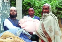 বিভিন্নস্থানে শীতার্তদের মাঝে কম্বল বিতরণ