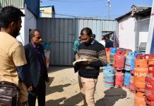 এলপিজি গ্যাস বিক্রয়ে অনিয়ম