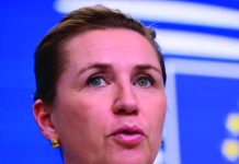 গ্রিনল্যান্ড দখল ঠেকাতে যুক্তরাষ্ট্রকে সতর্ক করল ডেনমার্ক