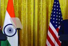 মোদী ট্রাম্পকে ফোন না করায় বাণিজ্য চুক্তি ‘থমকে গেছে’