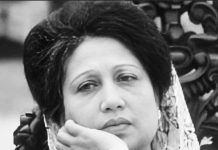 প্রধান উপদেষ্টার পক্ষে খালেদা জিয়ার সমাধিতে শ্রদ্ধাঞ্জলি