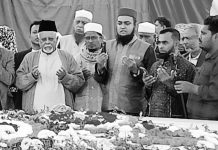 খালেদা জিয়ার কবর জেয়ারত করলেন সাবেক মেয়র মনজুর আলম