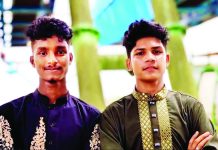 মৃত্যুতেও পাশাপাশি দুই বন্ধু