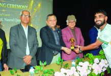 প্রিমিয়ার ইউনিভার্সিটিতে সেন্ট্রাল স্পোর্টস কার্নিভালের পুরস্কার বিতরণী