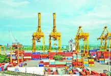 প্রায়ই বিকল হচ্ছে গ্যান্ট্রি ক্রেন ব্যাহত কন্টেনার হ্যান্ডলিং