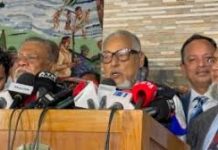 পোস্টাল ব্যালটে কিছু দলকে বাড়তি সুবিধা দেওয়া হয়েছে, অভিযোগ নজরুলের