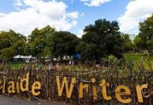 ফিলিস্তিনি লেখিকাকে নিষিদ্ধ করায় অস্ট্রেলিয়ায় শীর্ষ লেখক উৎসব বাতিল