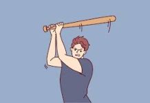 গালি দিতে নিষেধ করায় কাঠের বাটাম দিয়ে মাথার পেছনে আঘাত!