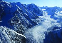 গ্রিনল্যান্ড নিতে সামরিকসহ নানা বিকল্প নিয়ে কথা চলছে