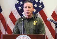 মিনিয়াপোলিস থেকে সরানো হচ্ছে বিতর্কিত অভিবাসন কর্মকর্তা বোভিনোকে