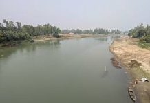 শিশুকন্যাকে নিয়ে খালের পানিতে মায়ের ঝাঁপ