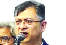 কৌশলে নির্বাচন থেকে সরে যাওয়ার সুযোগ কাউকে দেব না : সালাহউদ্দিন আহমদ