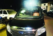 সাতকানিয়ায় বিএনপি প্রার্থীর প্রধান সমন্বয়কের গাড়িতে গুলির অভিযোগ