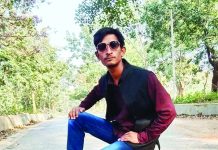 রাস্তার পাশে পড়ে ছিল চালকের লাশ, বাইক উধাও