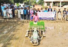 রাইস ট্রান্সপ্লান্টারে সময় ও খরচ সাশ্রয়, কৃষিতে নতুন সম্ভাবনা