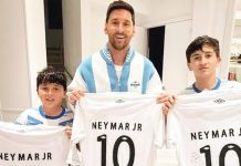 নেইমারের বিশেষ উপহার মেসি ও তাঁর তিন ছেলের জন্য