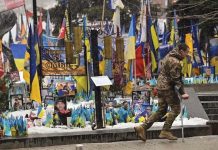 রুশ হামলার মধ্যেই জেনেভায় শান্তি আলোচনা, মুখোমুখি মস্কো ও কিয়েভ