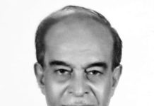 অভিনেতা মলয় কর চৌধুরী