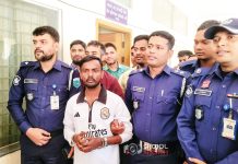 ধাওয়া করে হিরো আলমকে ধরল পুলিশ