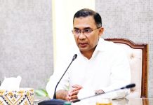 সচিবালয়ে প্রথম কার্যদিবসে প্রধানমন্ত্রীর ৭ ঘণ্টা অফিস