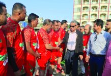 আমীর খসরুর সমর্থনে জাতীয়তাবাদী ক্রীড়া দলের প্রীতি ফুটবল ম্যাচ