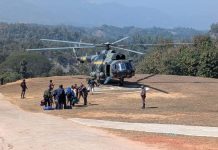 বান্দরবানের দুর্গম ১২ কেন্দ্রে হেলিকপ্টারে পাঠানো হল নির্বাচনী সরঞ্জাম