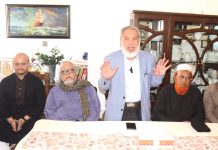 এনায়েত বাজারে সনাতনী সমাজের সঙ্গে ডা. ফজলুল হকের মতবিনিময়