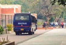 ভারতের পার্লামেন্ট ও ৯ স্কুলে বোমা হামলার হুমকি