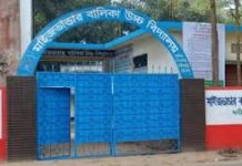 ফটিকছড়িতে ভোটকেন্দ্রের সরঞ্জাম চুরি