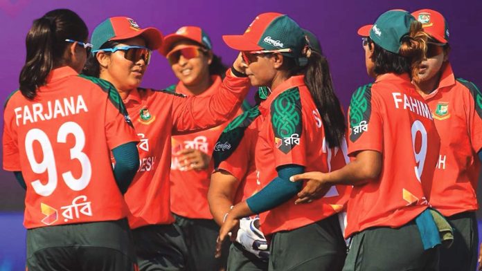 women-bangladesh-celebration-